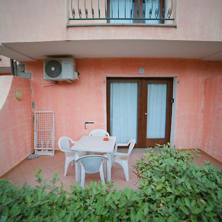 Il Borgo Di Badesi Aparthotel Εξωτερικό φωτογραφία
