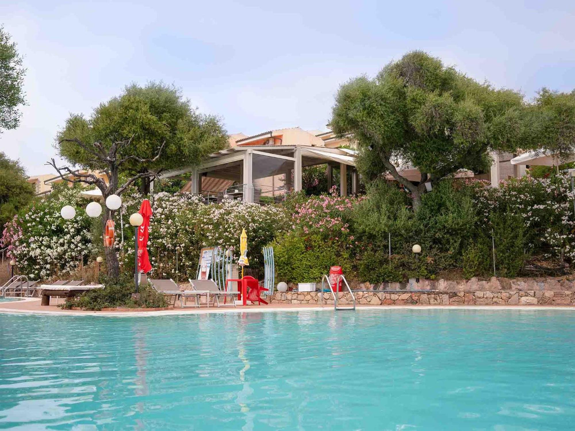Il Borgo Di Badesi Aparthotel Εξωτερικό φωτογραφία