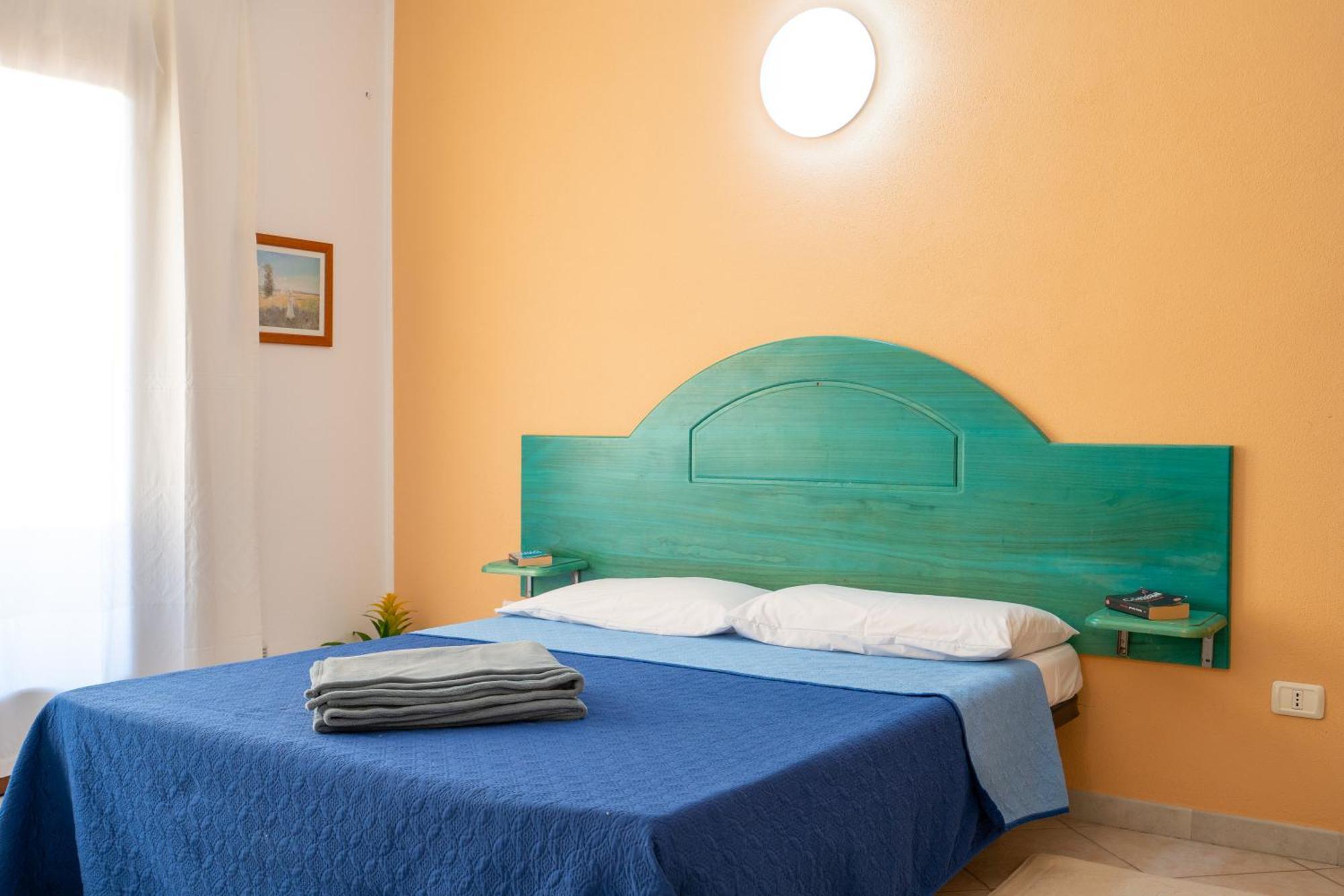 Il Borgo Di Badesi Aparthotel Εξωτερικό φωτογραφία