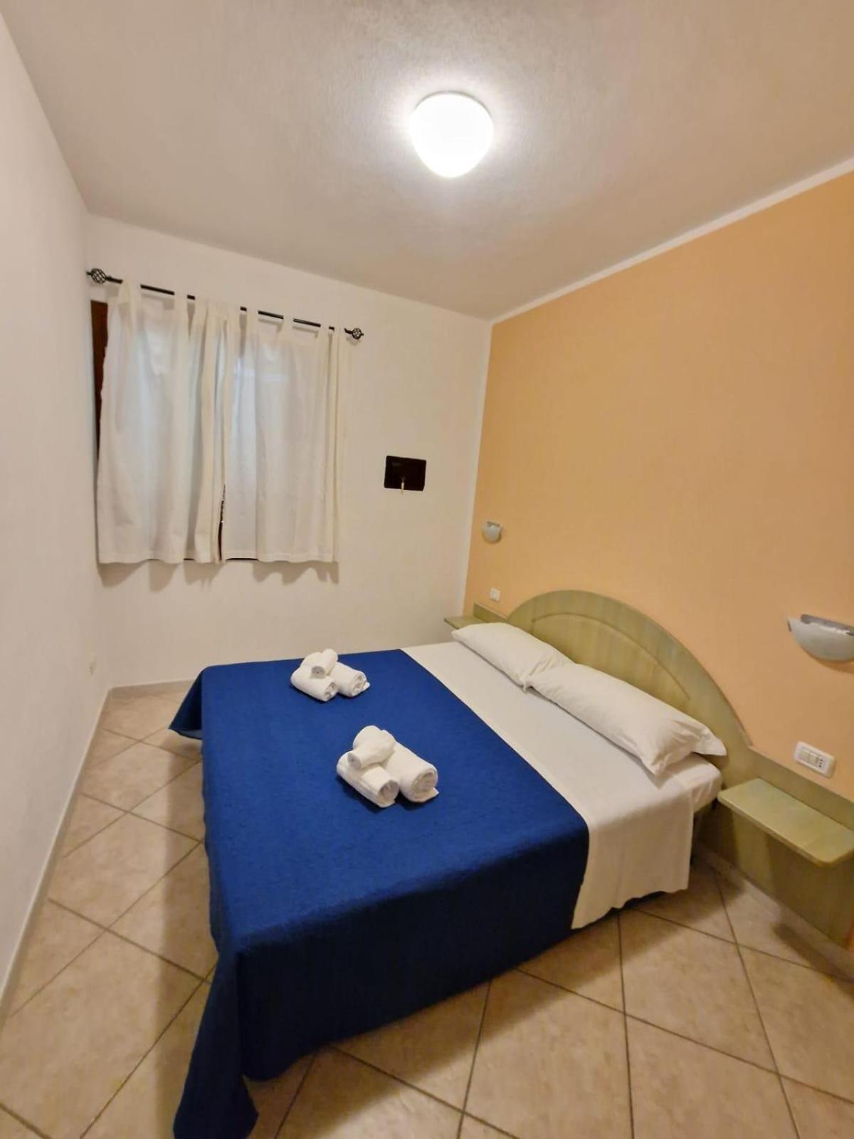 Il Borgo Di Badesi Aparthotel Εξωτερικό φωτογραφία