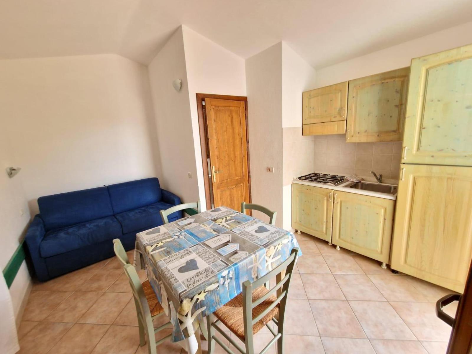 Il Borgo Di Badesi Aparthotel Εξωτερικό φωτογραφία