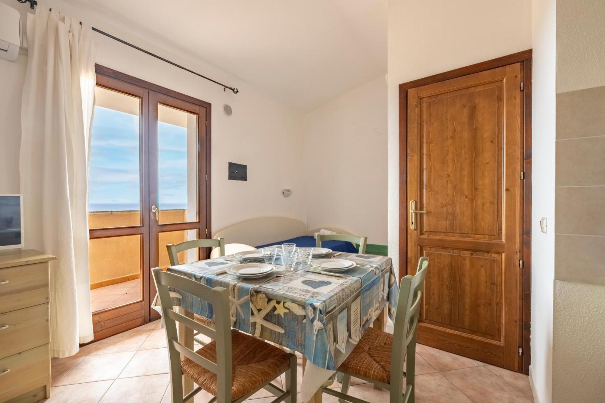 Il Borgo Di Badesi Aparthotel Εξωτερικό φωτογραφία