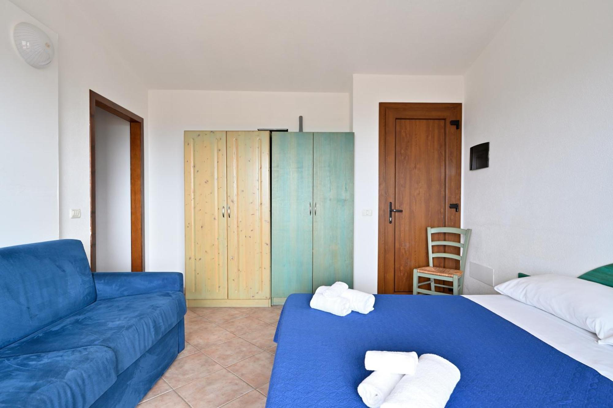 Il Borgo Di Badesi Aparthotel Εξωτερικό φωτογραφία