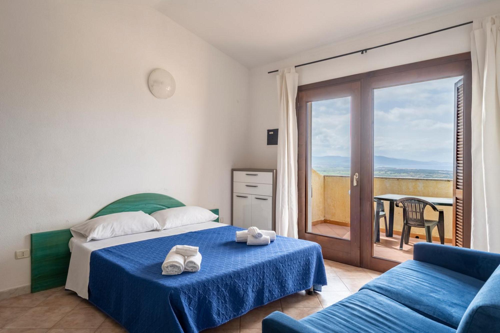 Il Borgo Di Badesi Aparthotel Εξωτερικό φωτογραφία